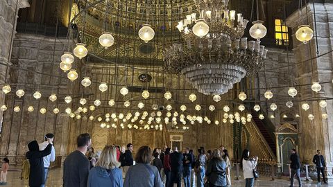 Interior de la mezquita de Muhammad Al�.
