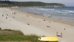 El arenal de Pant�n, en Valdovi�o, es un para�so para los amantes de las olas, lo que lo convierte en uno de los mejores escenarios para practicar surf de Espa�a.