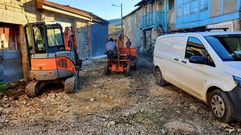 Obras en el pueblo de Cacidr�n en Castro Caldelas
