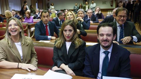 Los senadores del PP durante la comparecencia de Snchez en el Senado