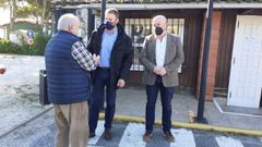 El delegado territorial de la Xunta, Gonzalo Trenor, visit� las instalaciones del c�mping R�a de Arousa