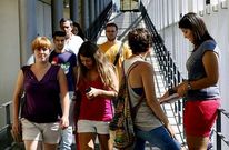 En el campus de Vigo, la Universidad ha modificado la titulaci�n de Gallego y Castellano. 
