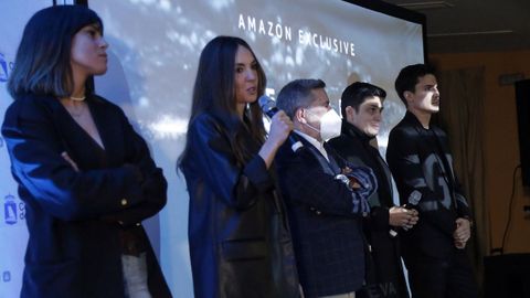 presentacion serie Operación marea negra, con fotocol, estará conselleiro de cultura e actores, entre eles, álex gonzález, PREESTRENO SERIE DE AMAZOM PRIME