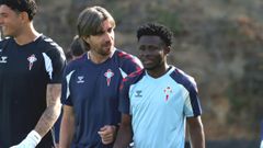 El jugador del Celta Fortuna Bernard Somuah, en un entrenamiento.