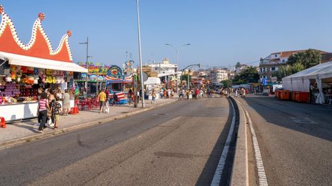 Fiestas de Bouzas, ocho de la tarde en su d�a grande que coincide con la final del Mundial de F�tbol.