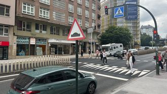 Nuevo paso de peatones elevado en Alfonso Molina