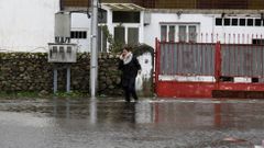 Inundaciones en la provincia de Ourense.La crecida del Sil ha inundado un centenar de casas en O Barco de Valdeorras, adem�s de fincas, huertas y el Malec�n