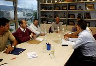 El consejo de administraci�n se reuni� ayer por espacio de dos horas en Pasar�n. 