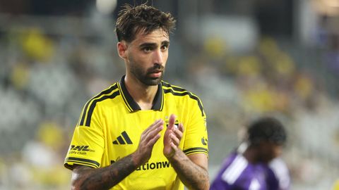 Brais M�ndez coa camiseta do Columbus Crew durante un partido contra o Orlando City
