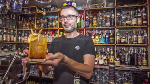 Luis L�pez Rodi�o, del Hama C�ctel- Bar.