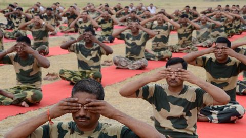 D�a Internacional del Yoya en la India.