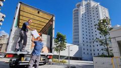 Imagen del traslado de los archivos de los antiguos juzgados de Vigo a la nueva Cidade da Xustiza.