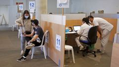 �Vacun�dromo� instalado en el edificio administrativo de la Xunta en Campolongo, en Pontevedra