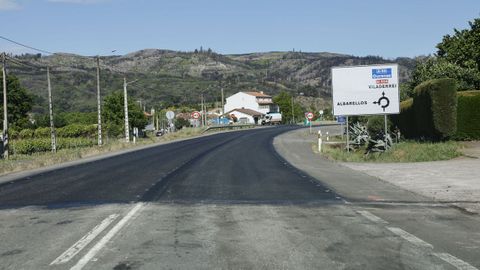 Asfaltado de la N-525 en Albarellos.