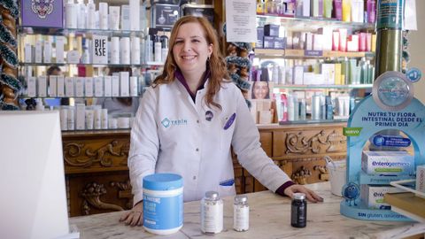 Silvia Carballeira, de la farmacia Ted�n de la plaza de Ourense de A Coru�a