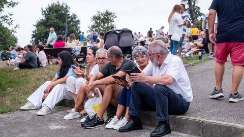 Eclipse total en Asturias desde el Parque de los Pericones, en Gij�n