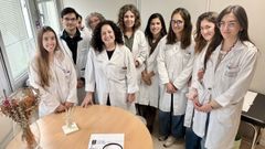 Profesionales del servicio de reumatolog�a del CHOP, con su jefa de servicio, Susana Romero, en el centro (al fondo)
