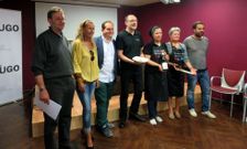 Los responsables de El Celler y El Convento Golf con miembros del jurado y de la asociaci�n de hosteleros