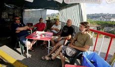 Los trabajadores cambiaron unos metros su ubicaci�n. 