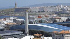 La Torre de Marath�n, junto al estadio Abanca Riazor.