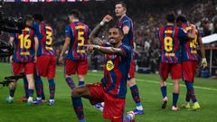 Raphinha celebra su segundo gol contra el Real Madrid.