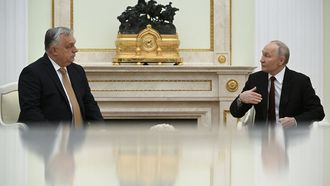 Vladimir Putin, con el primer ministro h&uacute;ngaro, Viktor Orb&aacute;n