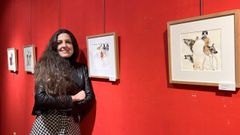 Mar�a Maquieira posa frente a algunas de las obras de su exposici�n en Visol