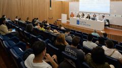 El sorteo de las viviendas de alquiler asequible en Xux�n, A Coru�a, se celebr� en el edificio administrativo de la Xunta en Monelos