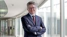 Padraic Ward en Santiago de Compostela. El CEO de la empresa biotecnológica más grande del mundo firmó en Galicia un acuerdo con el Sergas.