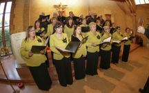 El encuentro de corales congreg� a cientos de personas en Baio. 