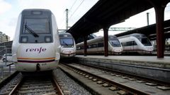 Trenes en la estaci�n de A Coru�a.