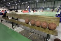 La notable actividad que registra el pabell�n de Fexdega aconseja aumentar las canchas. 