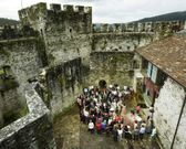 El castillo de Moeche, del siglo XIV, puede visitarse en horario de ma�ana y tarde.