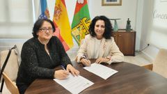 LA PRESIDENTA DE LA FUNDACI�N FERNANDO BLANCO DE CEE, EVA GARC�A, Y LA ALCALDESA, MARGA LAMELA