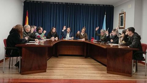 Las cuentas salieron adelante con el voto de los concejales del PP de Lousame