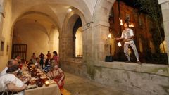 Foto de archivo de una de las ediciones de la cena en el claustro