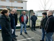 Veiga confirm ayer el inicio del parque infantil del colegio. 