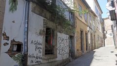 Vivienda ruinosa en la R�a Catedral