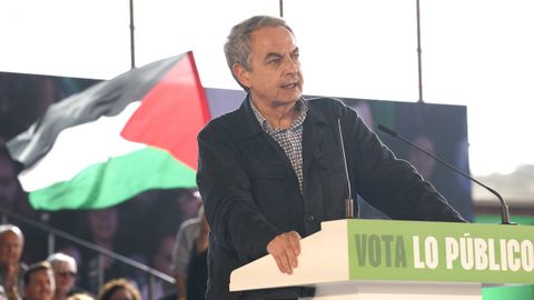 Jos� Luis Rodr�guez Zapatero, durante un mitin de la campa�a de las elecciones andaluzas.