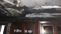 As� qued� el techo de una de las habitaciones afectadas por el fuego en el suceso de Vilarreme