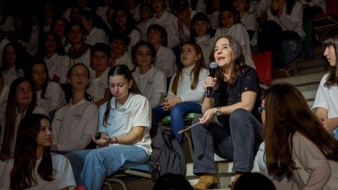 La alcaldesa, In�s Rey, en la presentaci�n del concierto