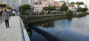 El Gafos, ayer, en su desembocadura, donde pese a la marea baja se nota su aumento de caudal. 