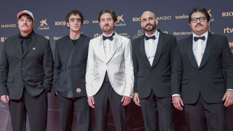 El equipo de la pel�cula 'Una cabeza en la pared'