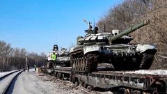 El Ministerio de Defensa ruso mostr� im�genes de la retirada de tanques en la regi�n de Voronezh.