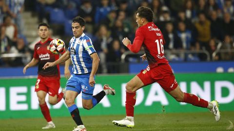 Davo, en un lance del encuentro contra el Fuenlabrada en Riazor