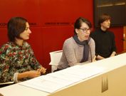 Bego�a Cuquejo y Javier Mart�n, con Novoneyra 
