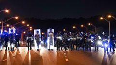 Antidisturbios en Atlanta tras la muerte de Rayshard Brooks