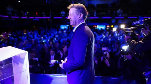 El primer ministro de Eslovenia y candidato a la reelecci�n, Robert Golob, ofrece una declaraci�n tras el cierre de las urnas el d�a de las elecciones parlamentarias en Liubliana.