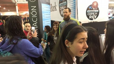 El base Sergio Rodr�guez, del Real Madrid, fue uno de los buscados esta ma�ana en A Coru�a.