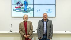 O escritor Xos Antonio Perozo e o vicepresidente segundo da Deputacin provincial, Csar Fernndez
